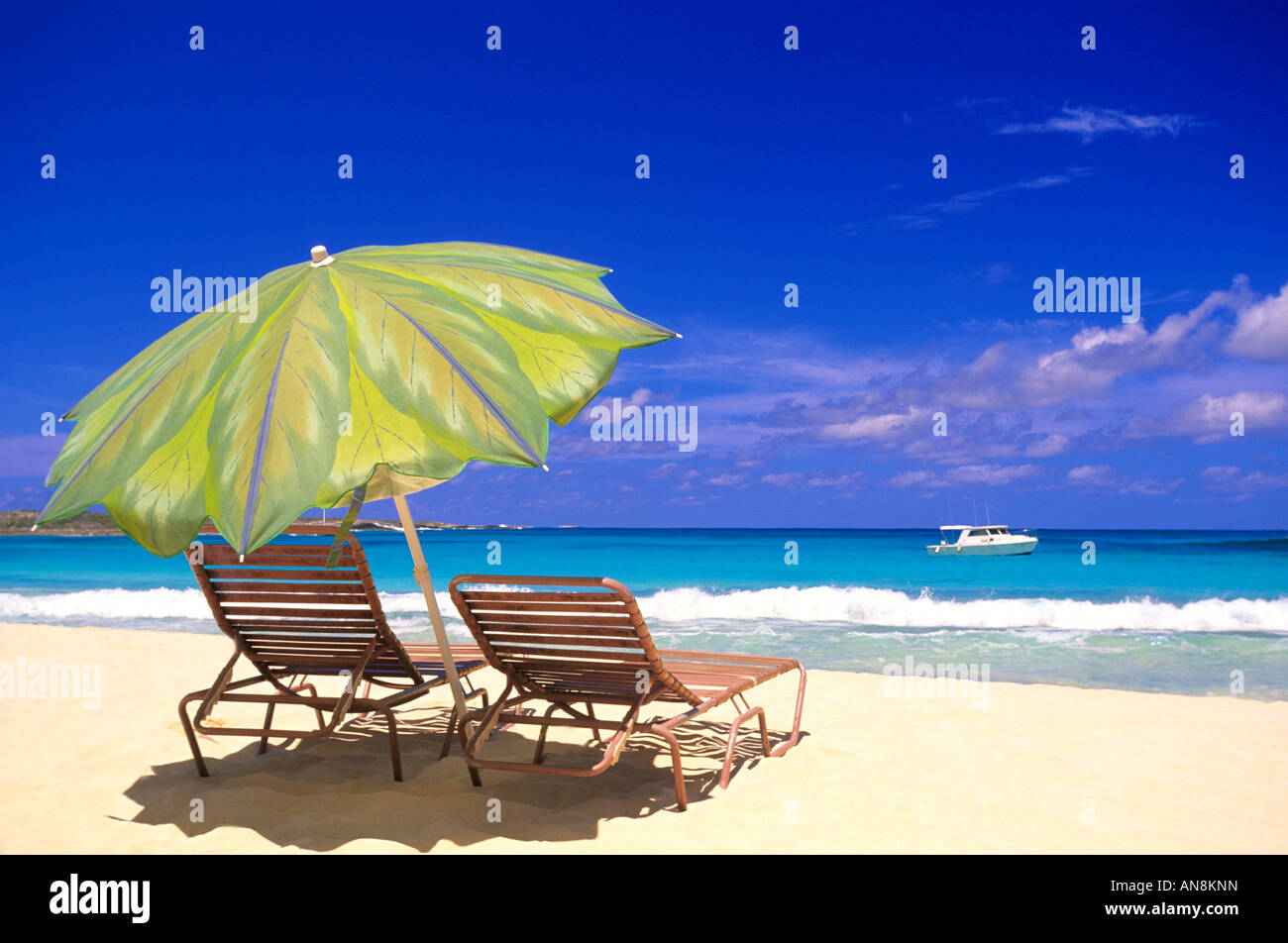 Beach Umbrella Abaco Bamahas Stockfoto