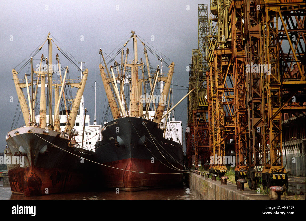 Frachter im Hafen Buenos Aires Argentinien Stockfoto
