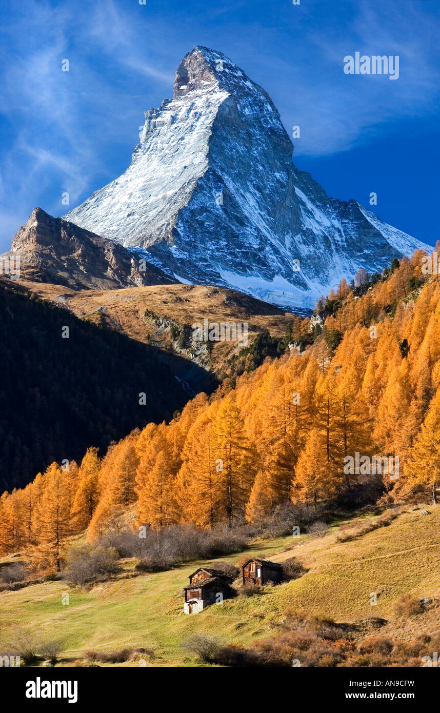 Das Matterhorn im Herbst über Zermatt, Schweiz Stockfoto