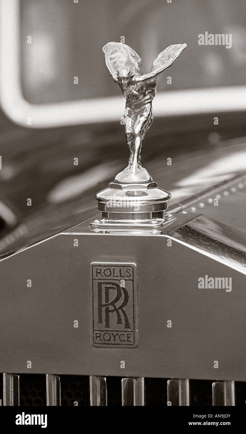 Rolls Royce flying Lady Maskottchen auf Vintage RR Motorhaube. Stockfoto
