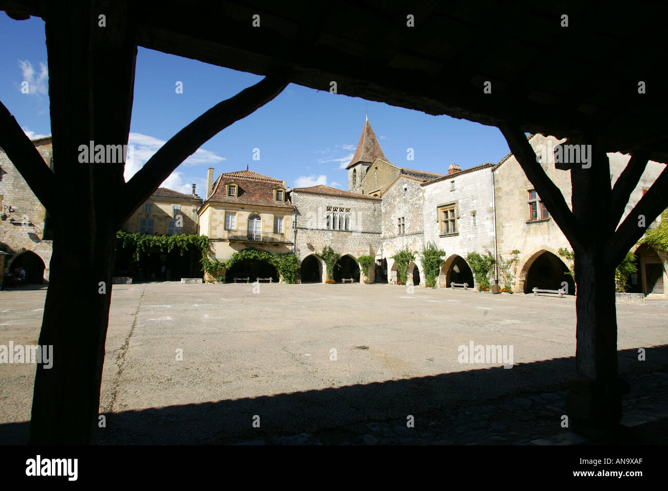 Monpazier Bastide Stadt im Südwesten von Frankreich in den Regionen Dordogne-Lot Stockfoto