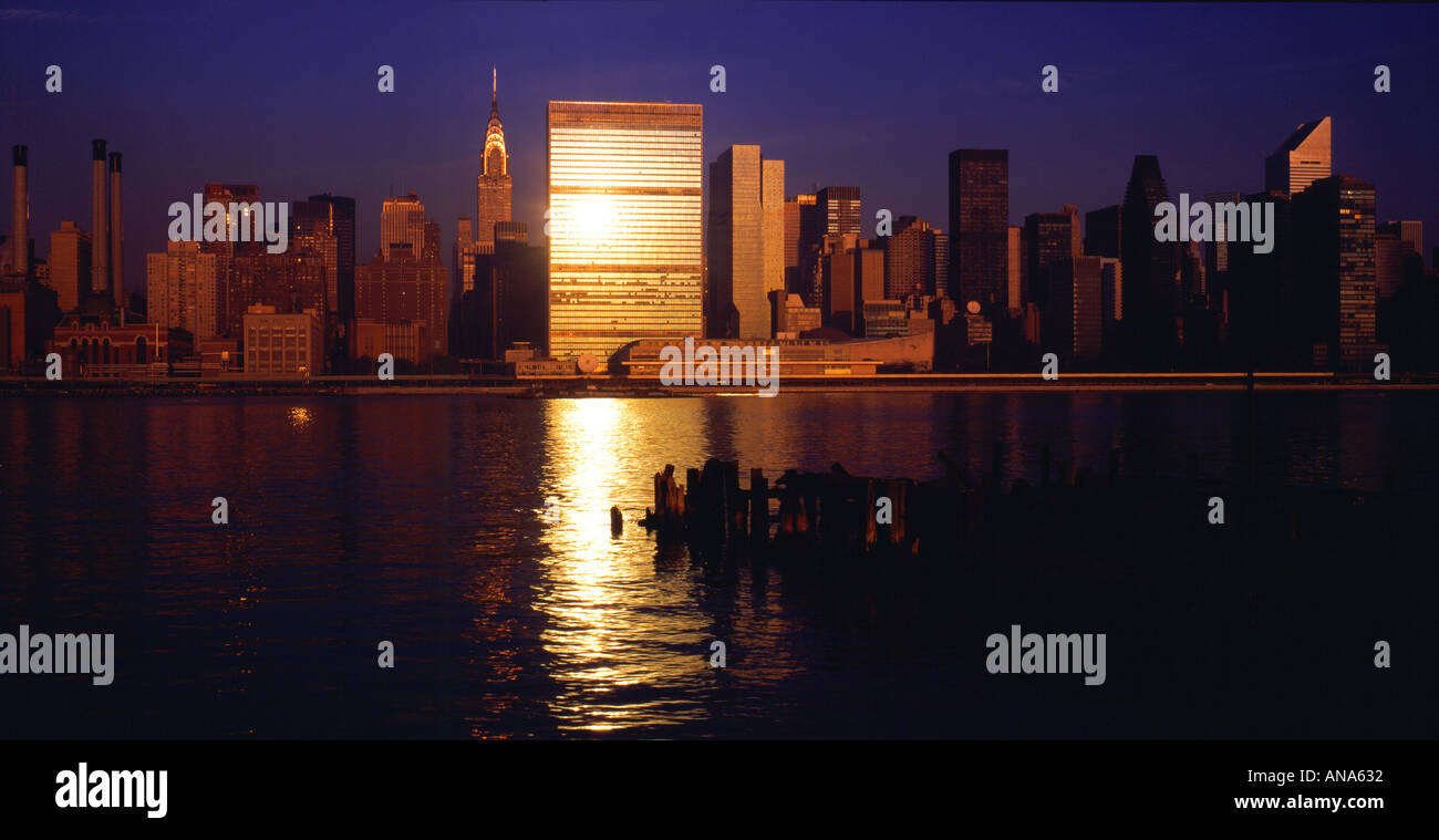 USA New York United Nation starke Reflexion Panorama Stockfoto