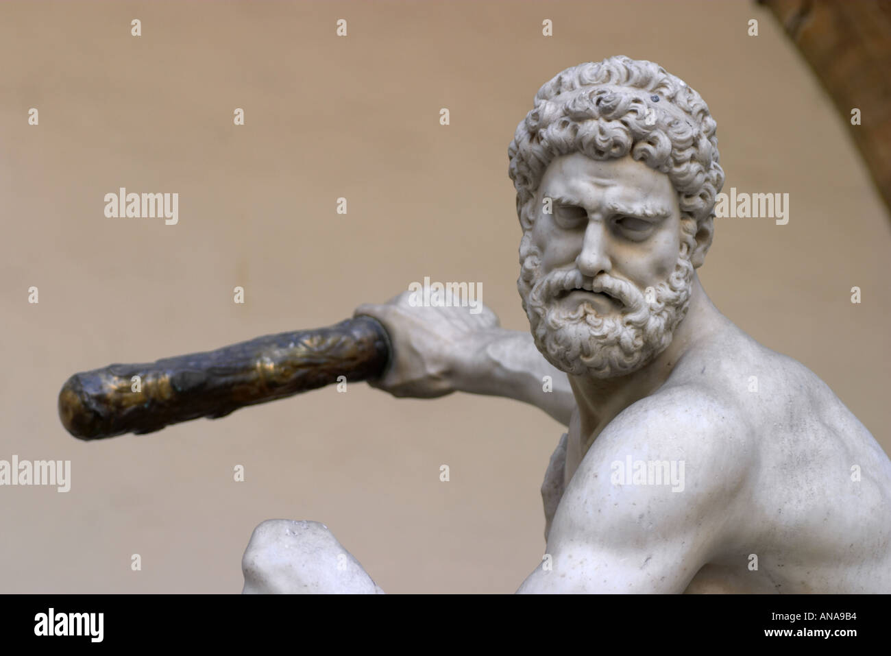 Herkules von der Statue des Herkules, die Bekämpfung der Zentaur Nessus Loggia dei Lanzi Florenz Italien Stockfoto
