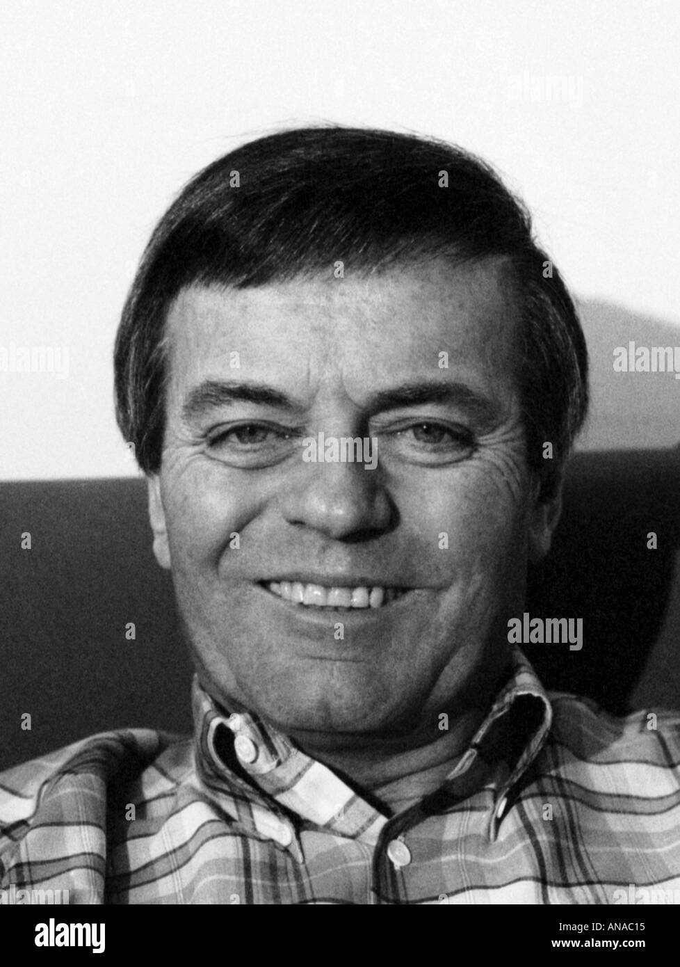 Schwarz-weiß-Porträt von Tony Blackburn Stockfoto