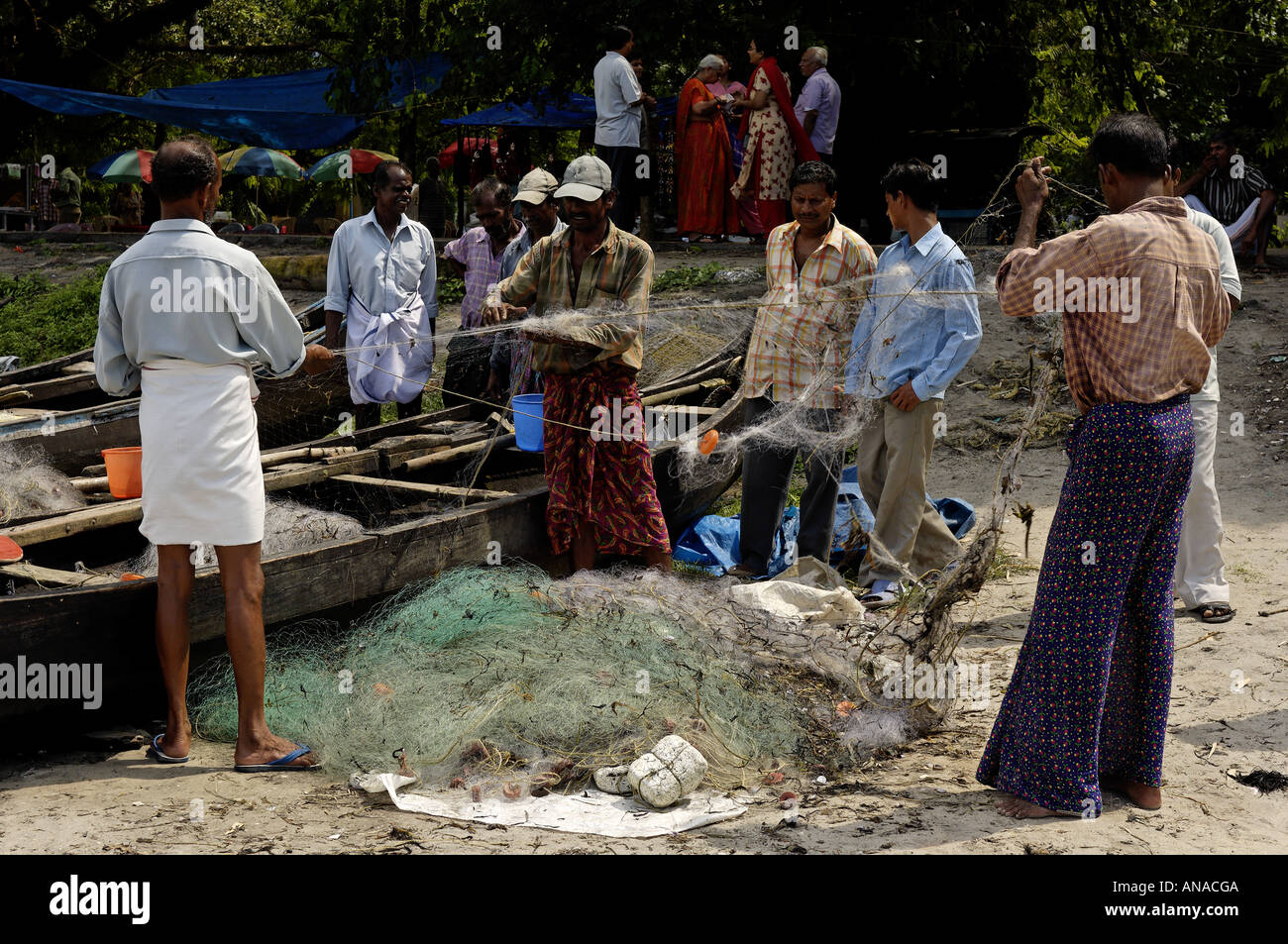Fischer und Netze in Fort Kochin Stockfoto