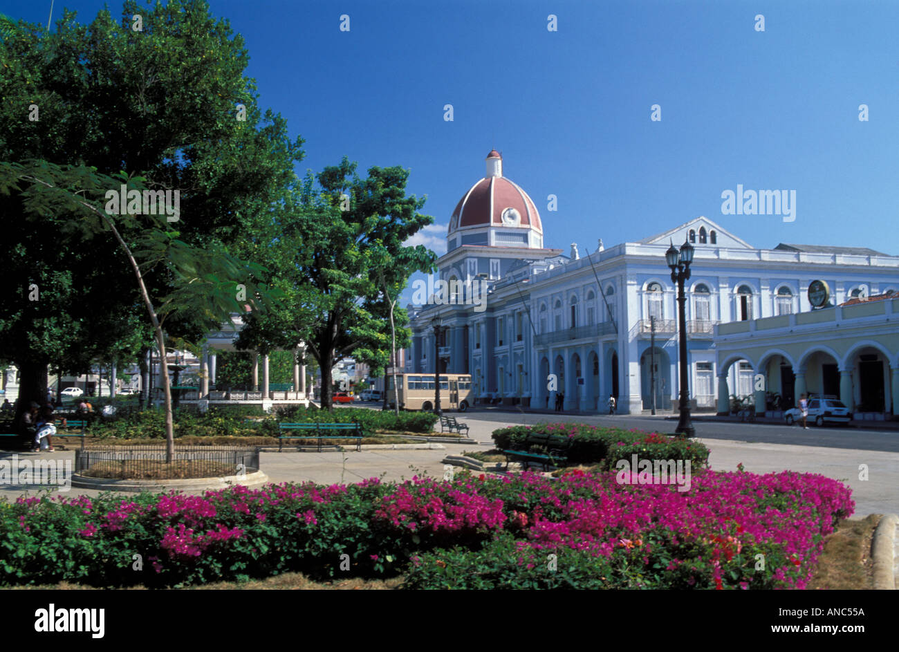 Colegio San Lorenzo im Parque Jose Marti, Cienfuegos Kuba Stockfoto