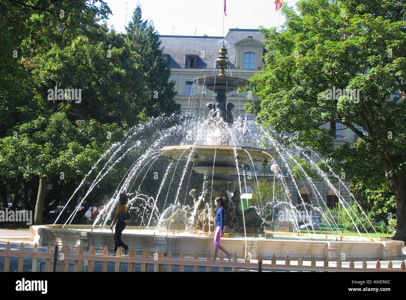 Wandern rund um den Brunnen Geneve SW Tourist Stockfoto