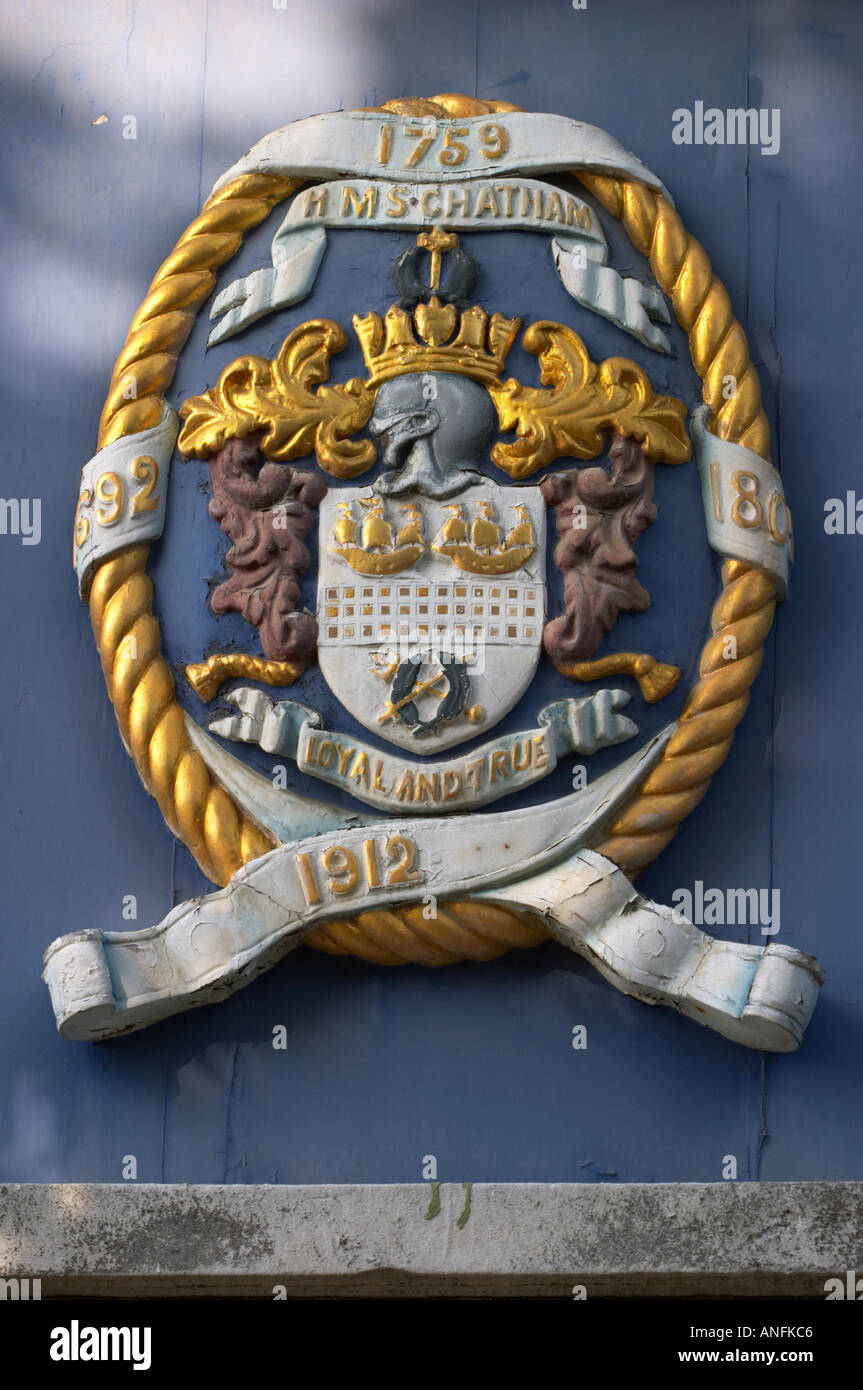 HMS Chatham Wappen Stockfoto