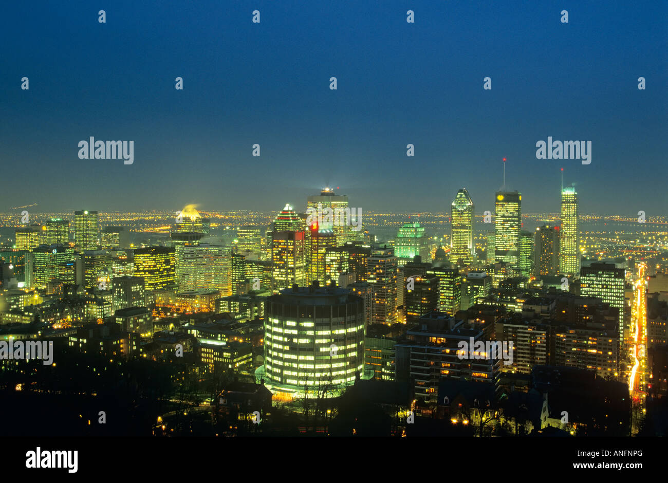 Skyline bei Nacht, Montreal, Quebec, Kanada. Stockfoto