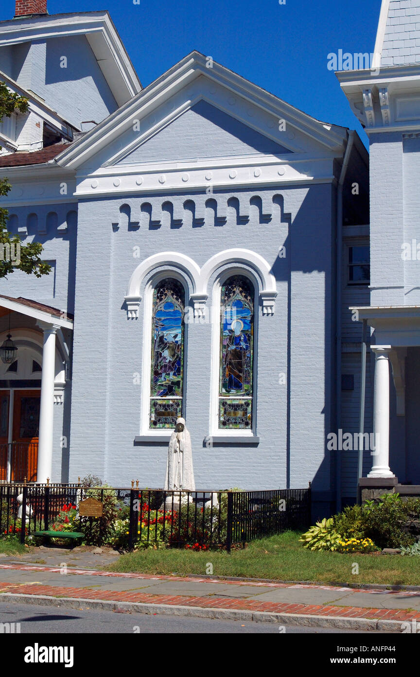 Religionskirchenkapelle mit statue mary katholische usa kingston Fotos