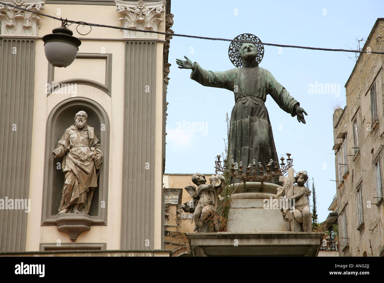 Die Chiesa Di San Paolo Maggiore Neapel Italien die Kirche von San Paolo Maggiore Stockfoto