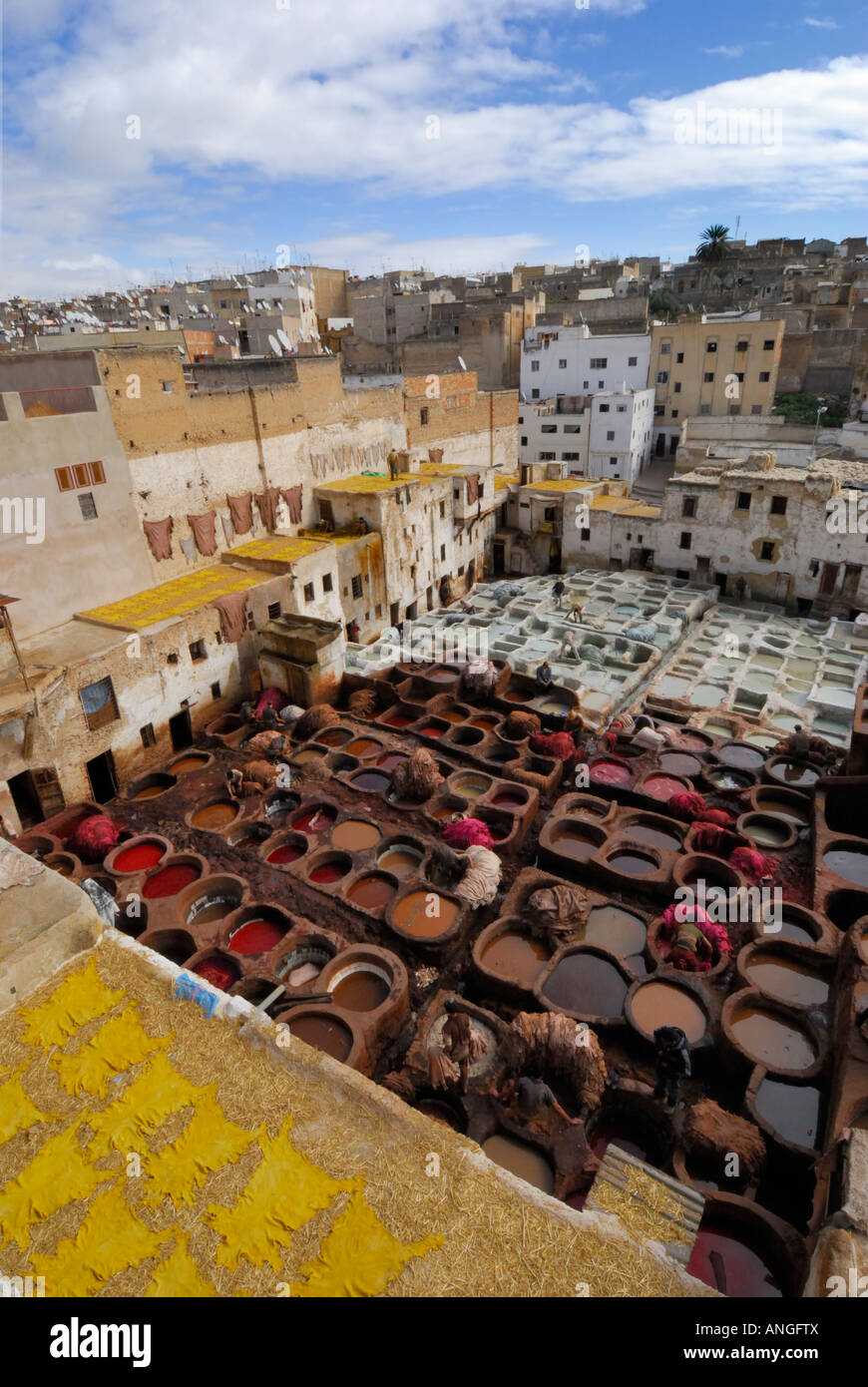 Eine Ansicht der Chouwara Gerberei, Fes, Marokko Stockfoto