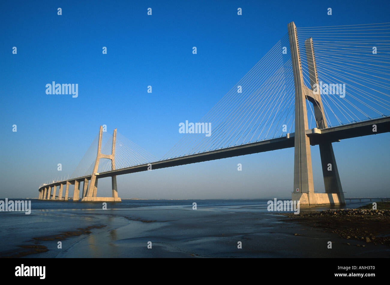 Vasco da Gama Bridge, Lissabon, Portugal Stockfoto