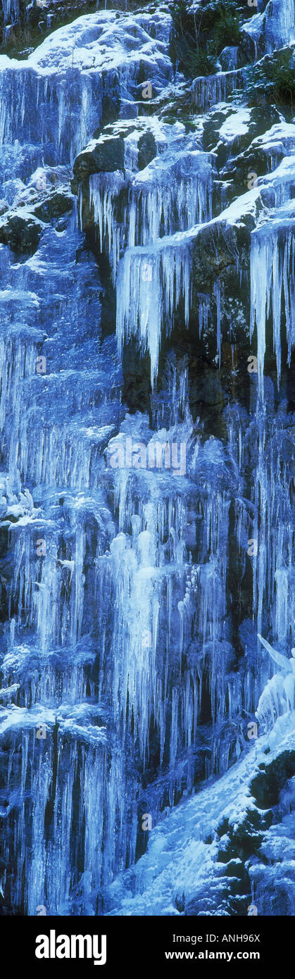 Ein gefrorener Wasserfall, Britisch-Kolumbien, Kanada. Stockfoto