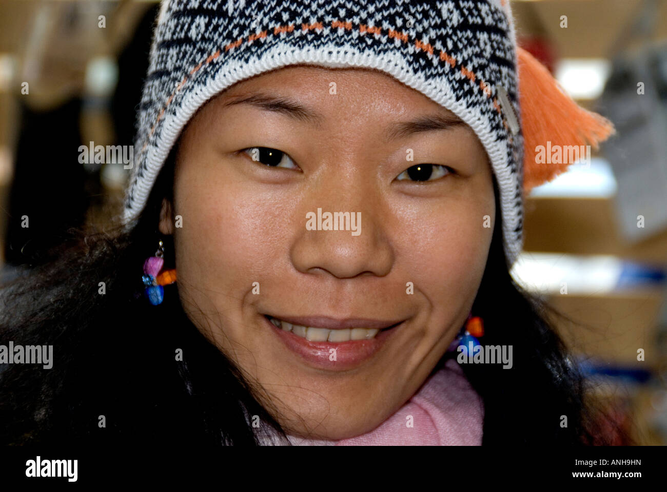 Sch ne Junge Chinesinnen Stockfotografie Alamy sch-ne-junge-chinesinnen-stockfotografie-alamy