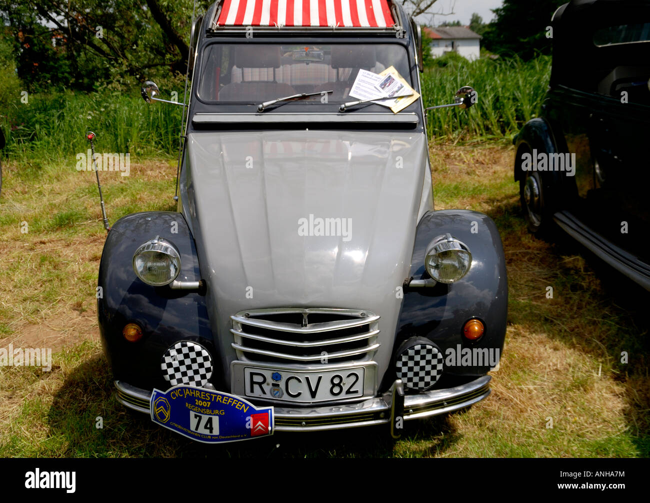 Frankreich auto -Fotos und -Bildmaterial in hoher Auflösung – Alamy