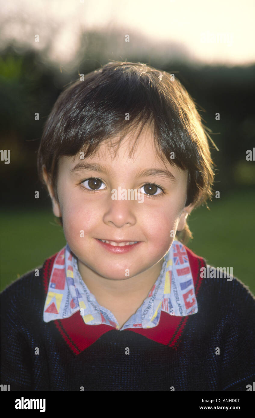 Porträt eines jungen Jungen "4 Jahre alt" "5 Jahre alt" Stockfoto