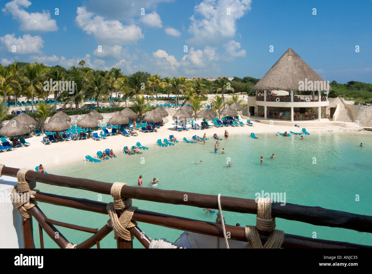 Strand am Hotel Occidental Flamenco Xcaret, Xcaret, Riviera Maya, Halbinsel Yucatan, Mexiko Stockfoto