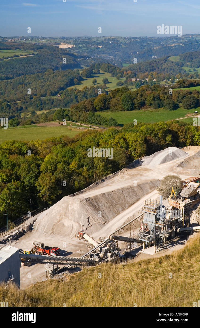 Ansicht der Steinbruch zur Gewinnung von Steinpflaster als Straßenbelag in Crich Derbyshire England UK Stockfoto