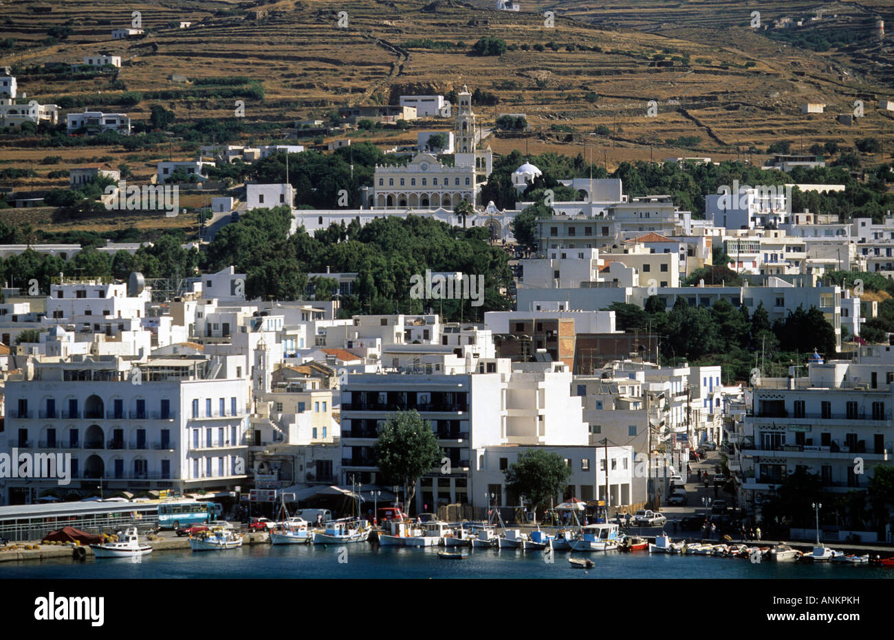 nördliche Kykladen-Tinos Griechenland Insel einen Blick auf den Hafen Stockfoto