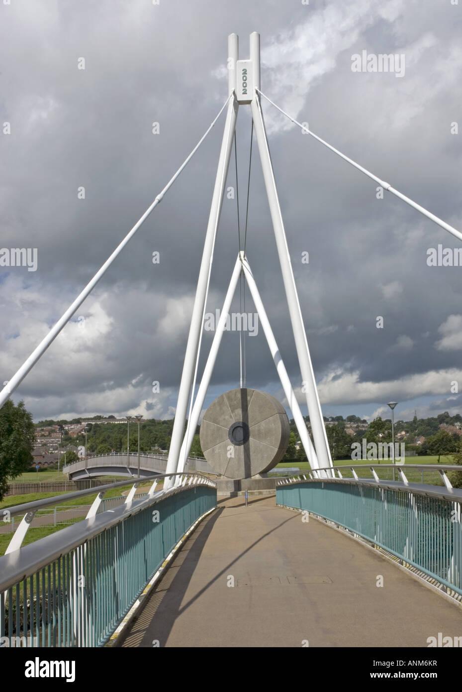 Die Millenium Fußgängerbrücke und Zyklus Brücke über dem Fluß Exe, Exeter Stockfoto