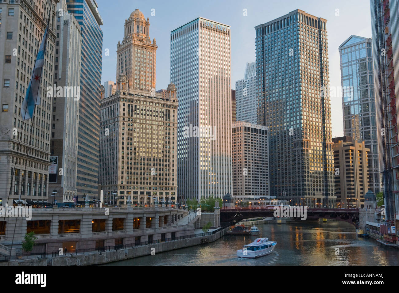 USA-Illinois-Chicago-Boote auf dem Chicago river Stockfoto