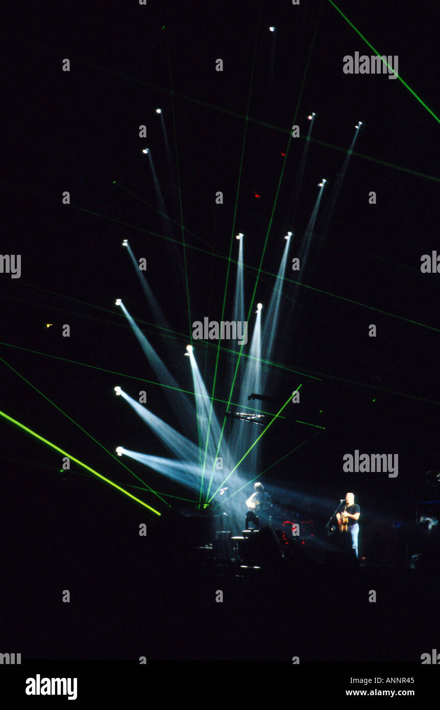 David Dave Gilmour Nick Mason Rick Wright von Pink Floyd in Rock-Konzert mit Lasern bei Earl s Court 1994 Stockfoto