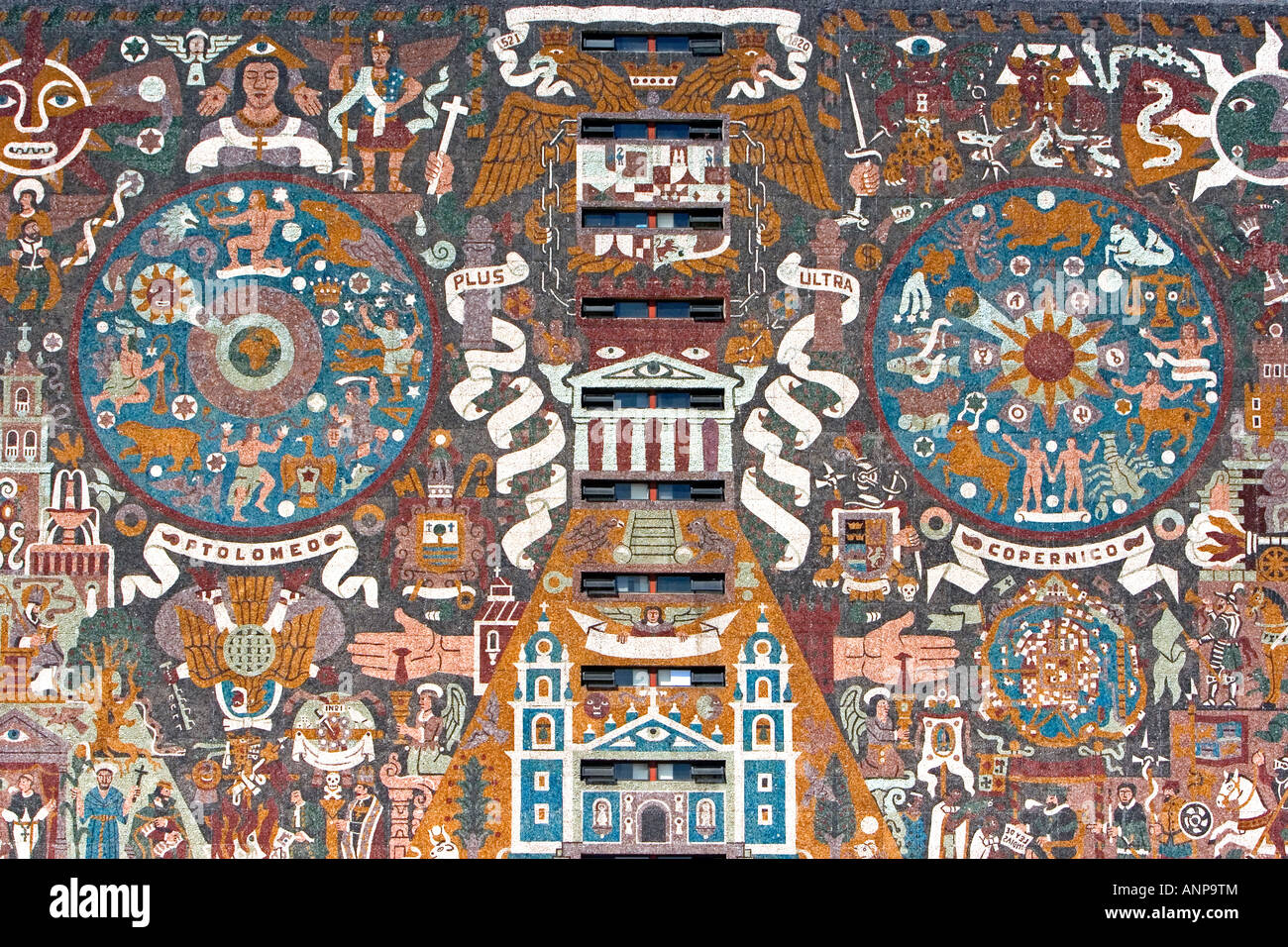 Mosaik Wandbild an der Zentralbibliothek auf dem Campus der nationalen autonomen Universität von Mexiko in Mexiko-Stadt Mexiko Stockfoto