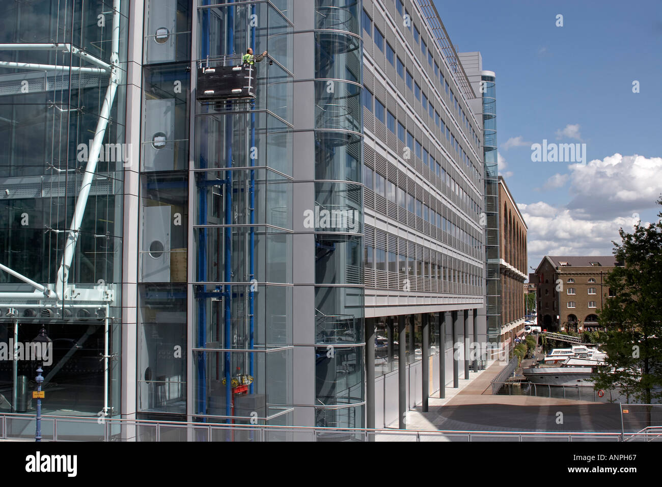 K2-Gebäude in St. Katherine Dock London E1 England Richard Rogers Partnership Architects Stockfoto