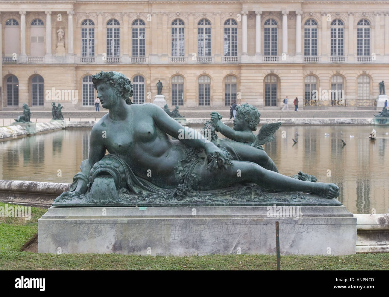Statuen der Parterre in den Gärten des Schlosses von Versailles in Paris Frankreich Stockfoto