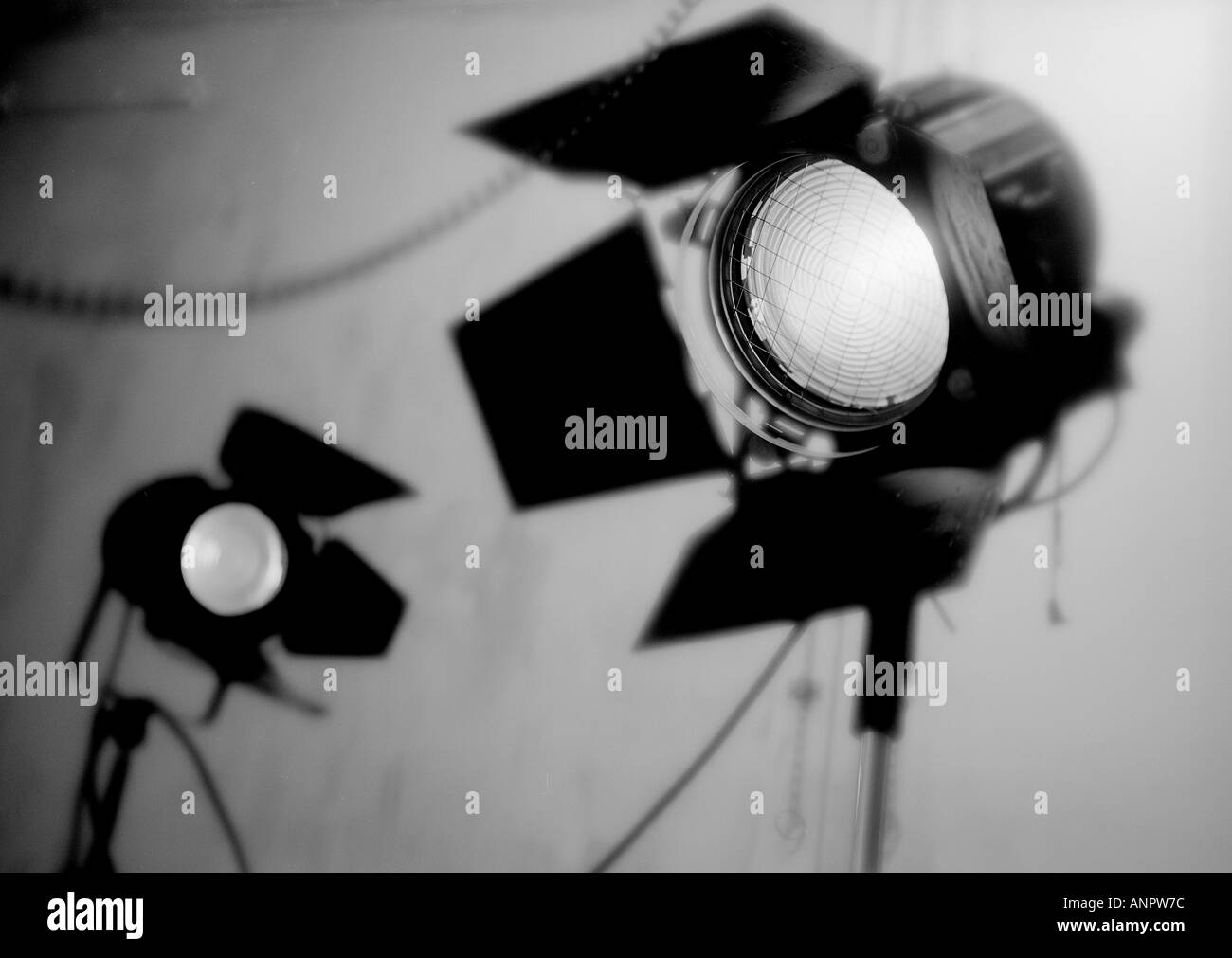 Schwarz / weiß gedreht von zwei Studioleuchten Stockfoto