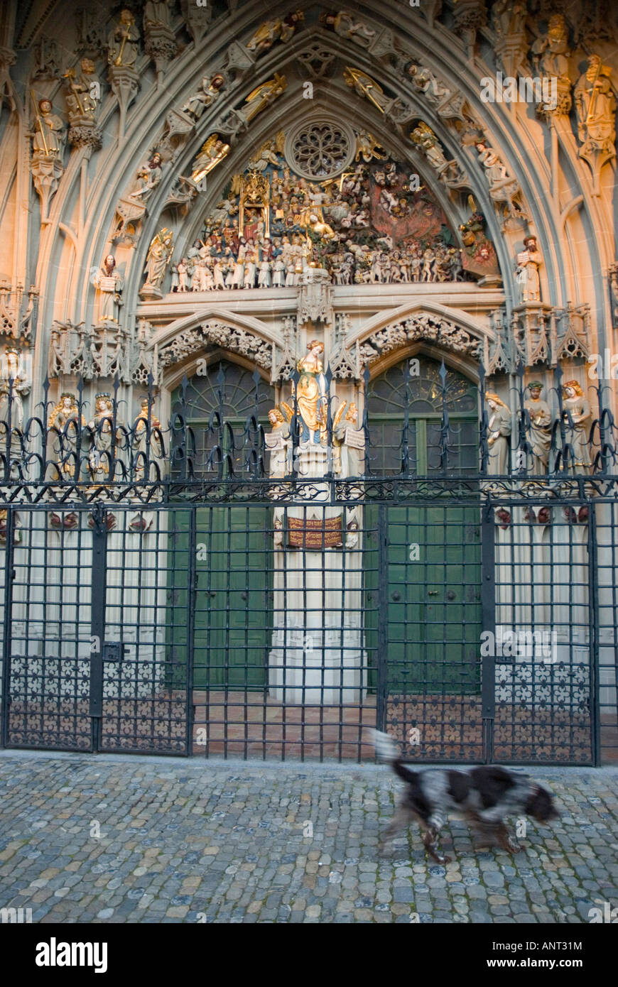 Letzten Sie Urteil Portico oder Jungstes Zerlett in Münster Kathedrale BERN Schweiz Stockfoto