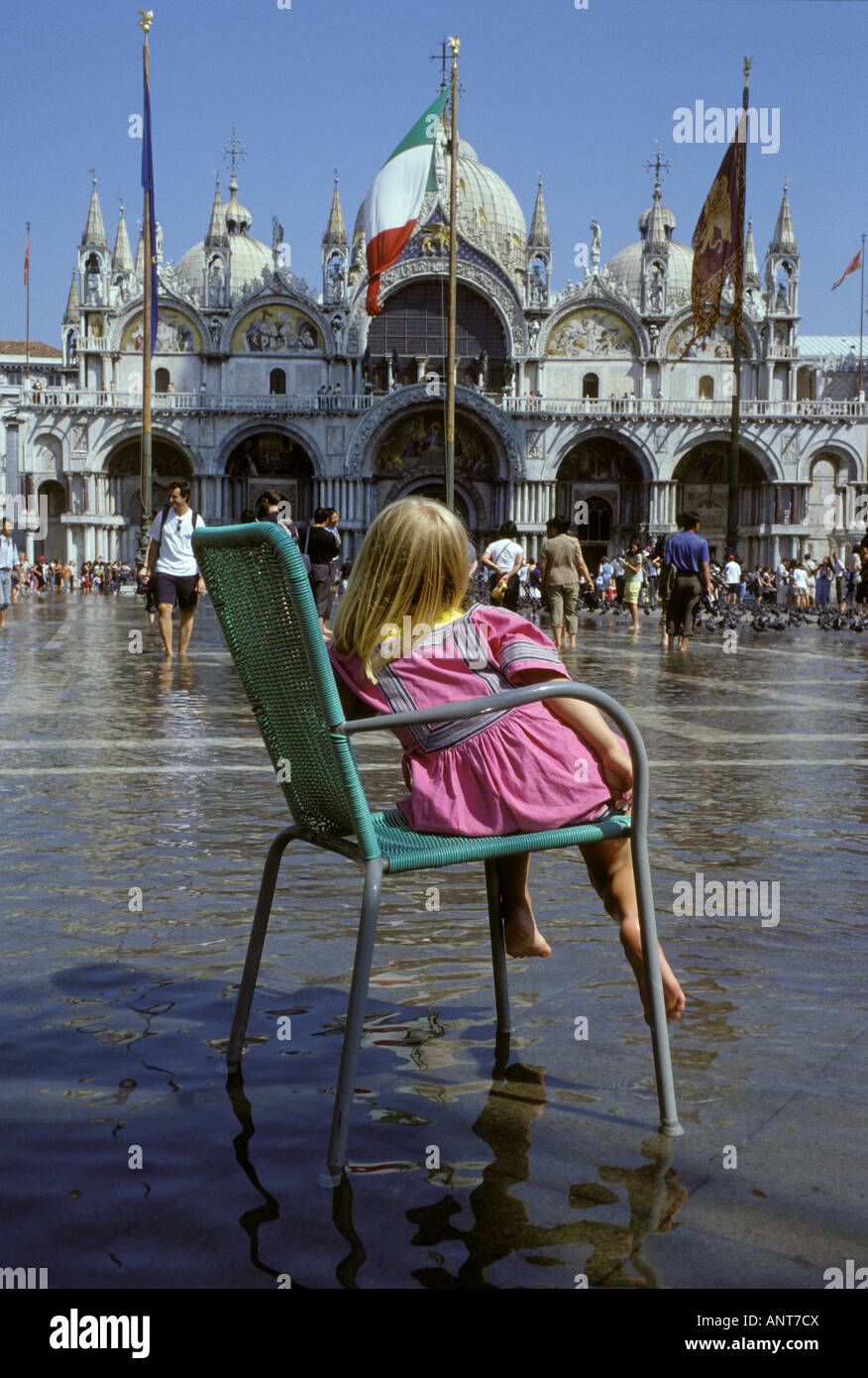 Italien Venedig Acqua Alta Hochwasser überflutet St Mark s Square Stockfoto