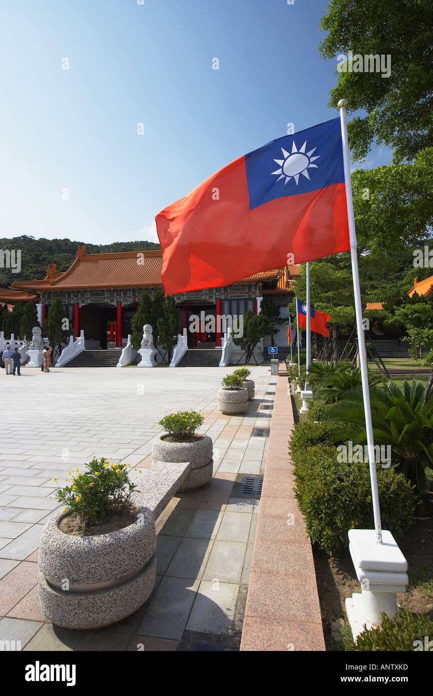 Taiwanesische Flagge außerhalb Märtyrer-Schrein Stockfoto