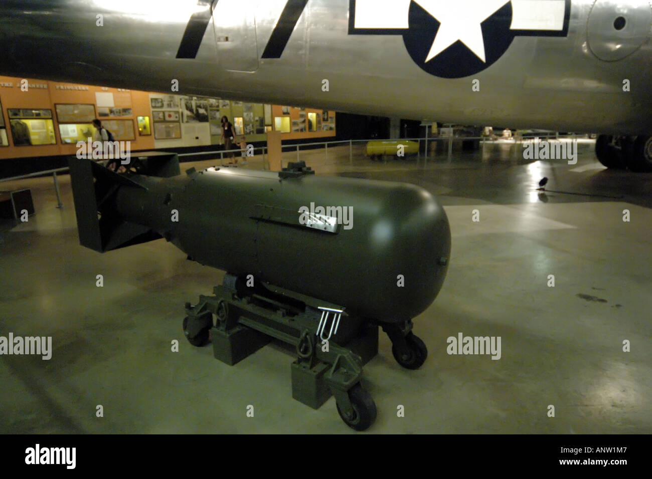 2. Weltkrieg Atombombe Fat Man fiel auf Hiroshima auf der Wright-Patterson Air Force Museum in Dayton, Ohio. Stockfoto