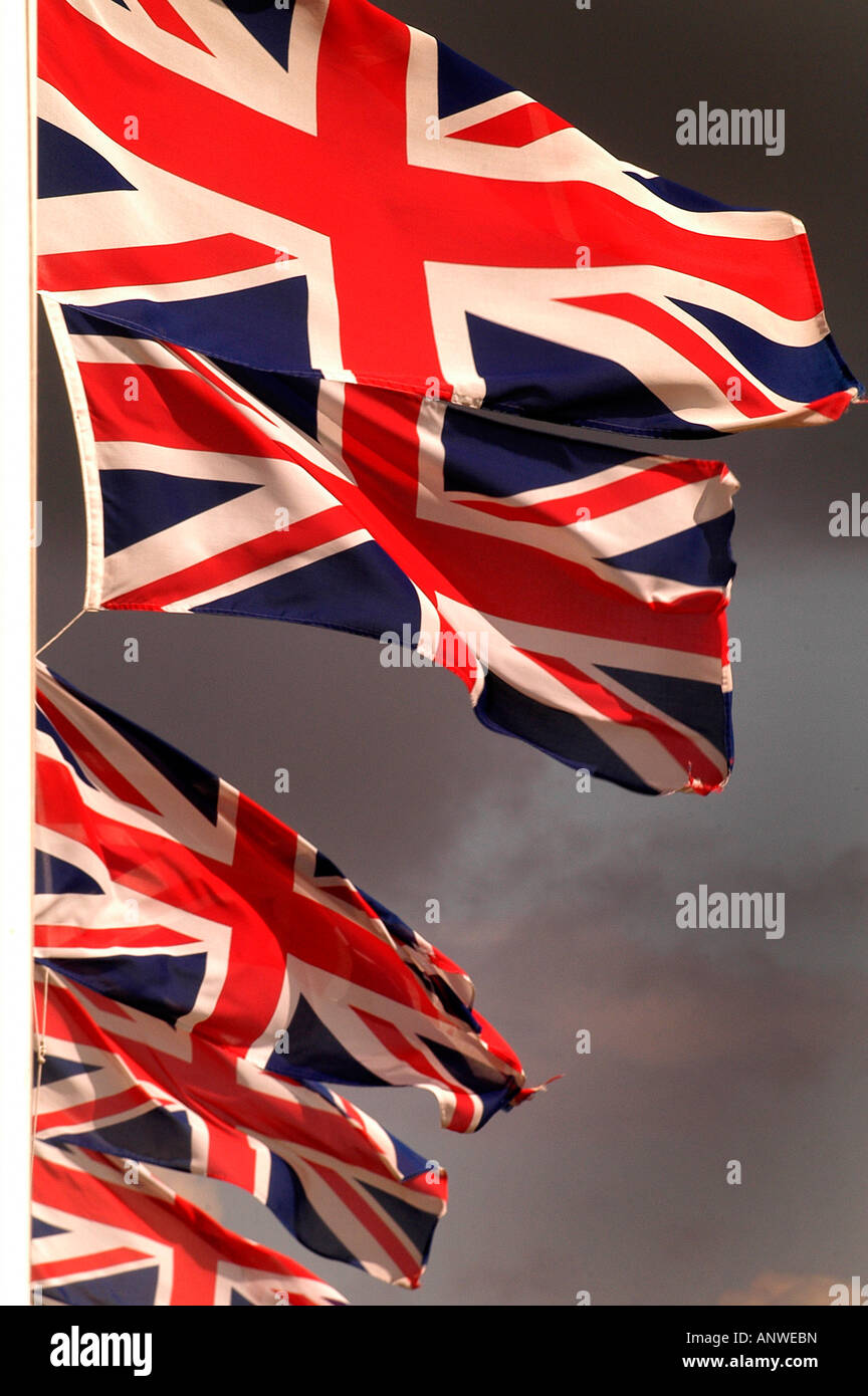 Die Anschluß-Markierungsfahne oder Union Jack fliegen über südlichen England Bild von Andrew Hasson 18. Juli 2007 Stockfoto