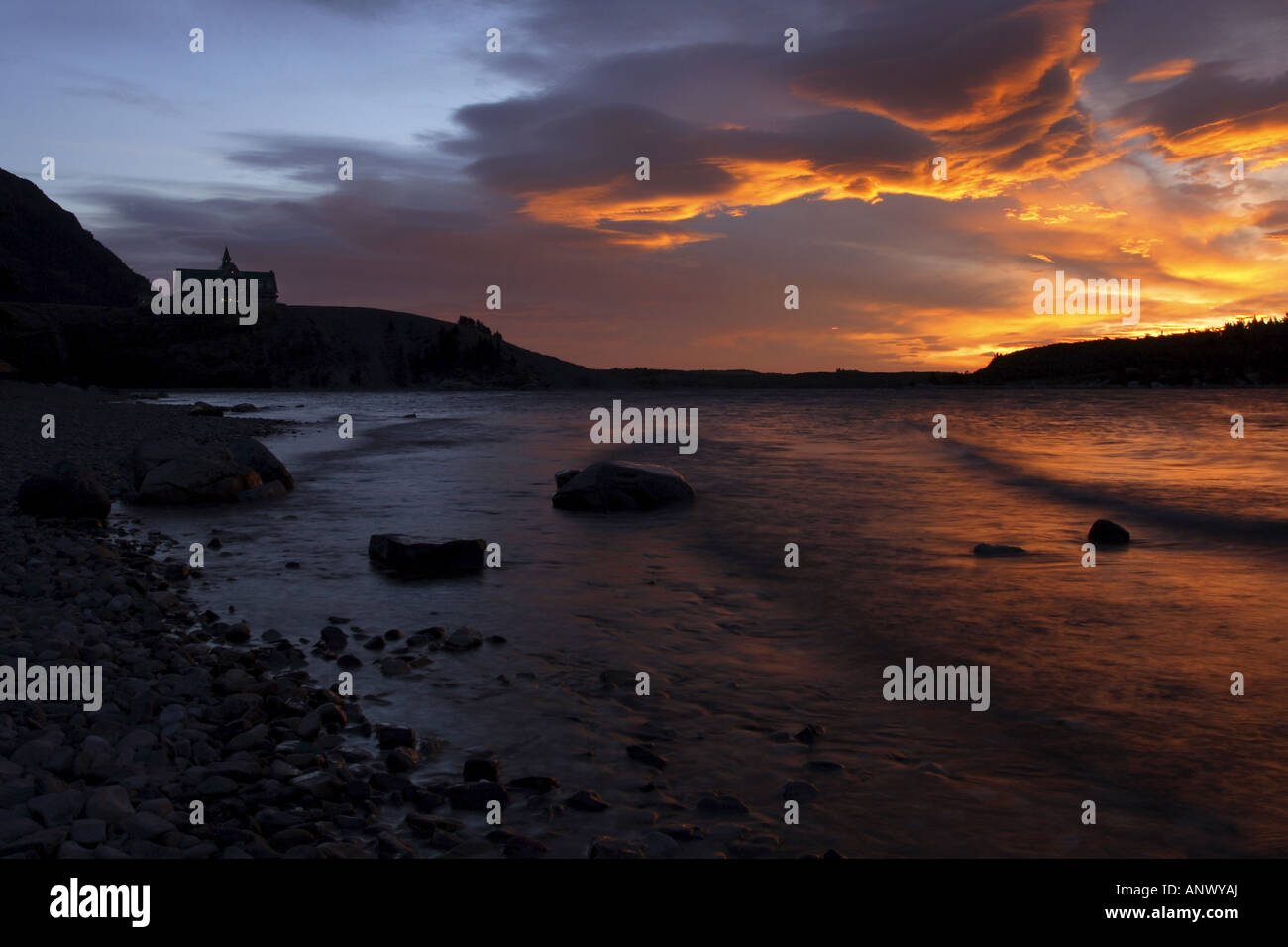 Hotel Prince Of Wales bei Sonnenuntergang, Kanada, Alberta, Waterton Lakes National Park Stockfoto