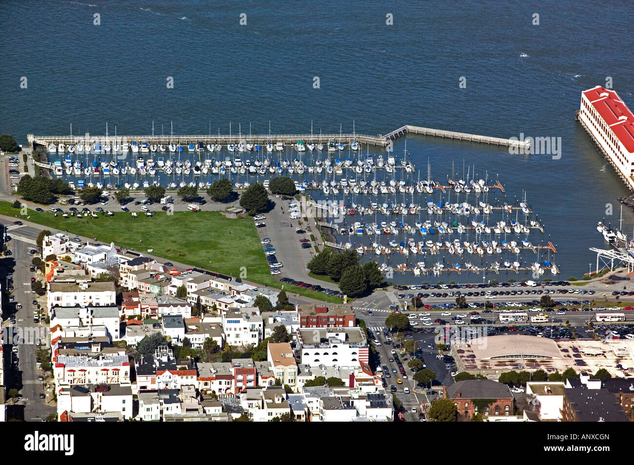 Luftaufnahme über Gas Haus Bucht San Franisco Marina district Stockfoto