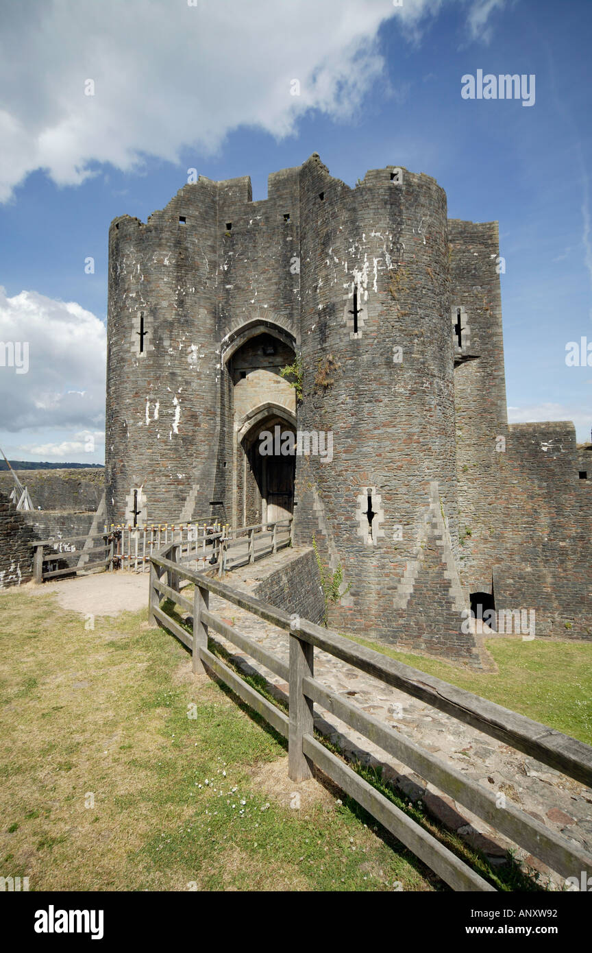 Turm in den Wänden der Caerphilly Castle South Wales UK Stockfoto