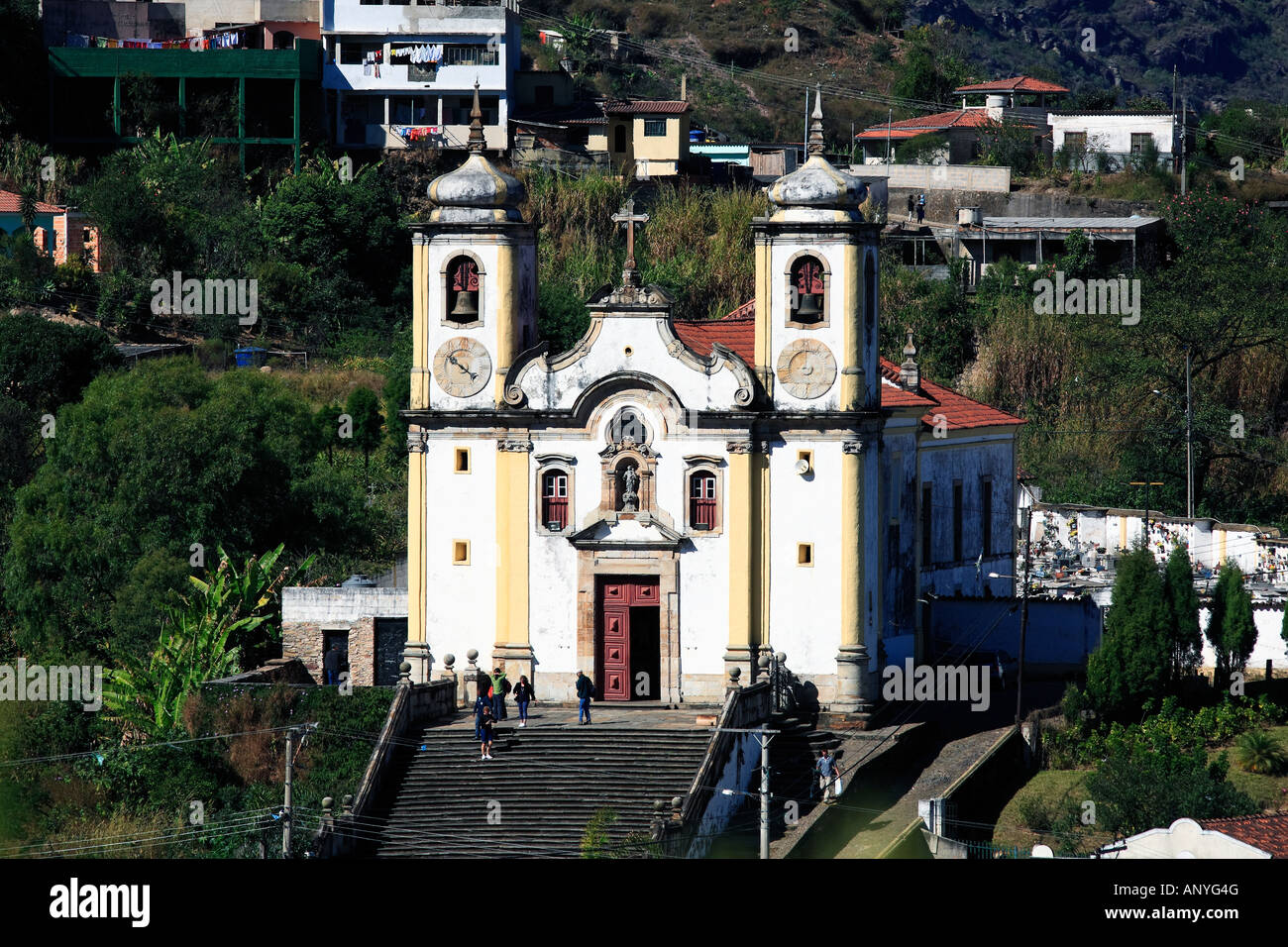 Blick auf die Igreja de Santa Efigenia Dos Pretos die Unesco Weltkulturerbe-Stadt Ouro Preto in Minas Gerais Brasilien Stockfoto