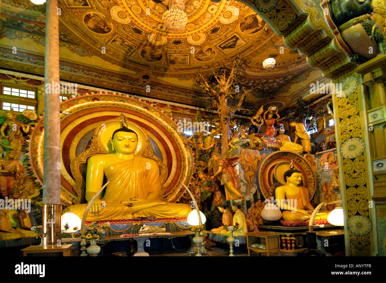 Ceylon SriLanka Insel asiatische Asiaten orientalische Orient Colombo Ceylon Sri Lanka Insel Buddhismus Buddha Gangaramaya Tempel Mönch Stockfoto