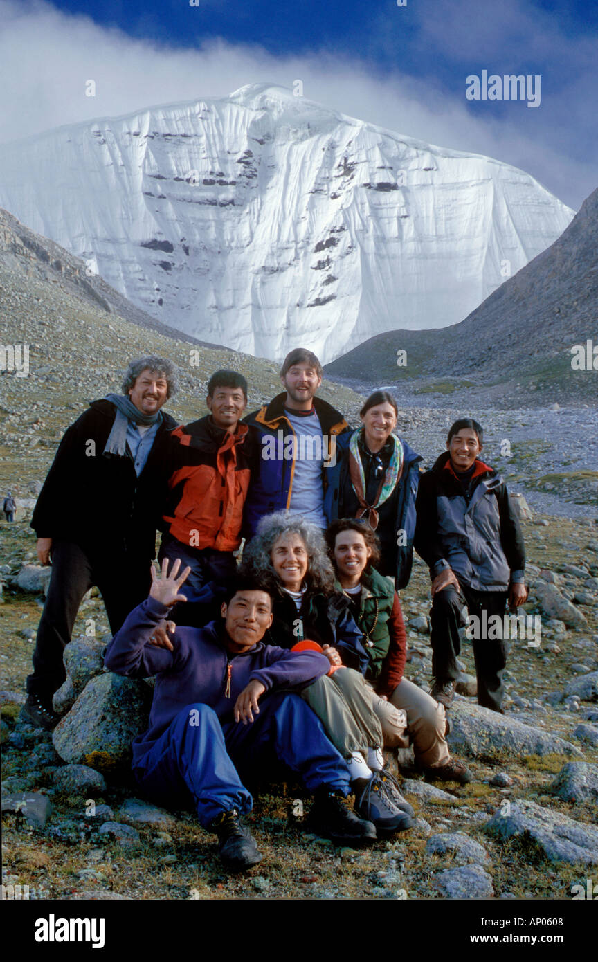 Unsere Gruppe im DIRA PHUK Nordwand des MOUNT KAILASH 6638 Meter das heiligste Himalaya PEAK TIBET Stockfoto