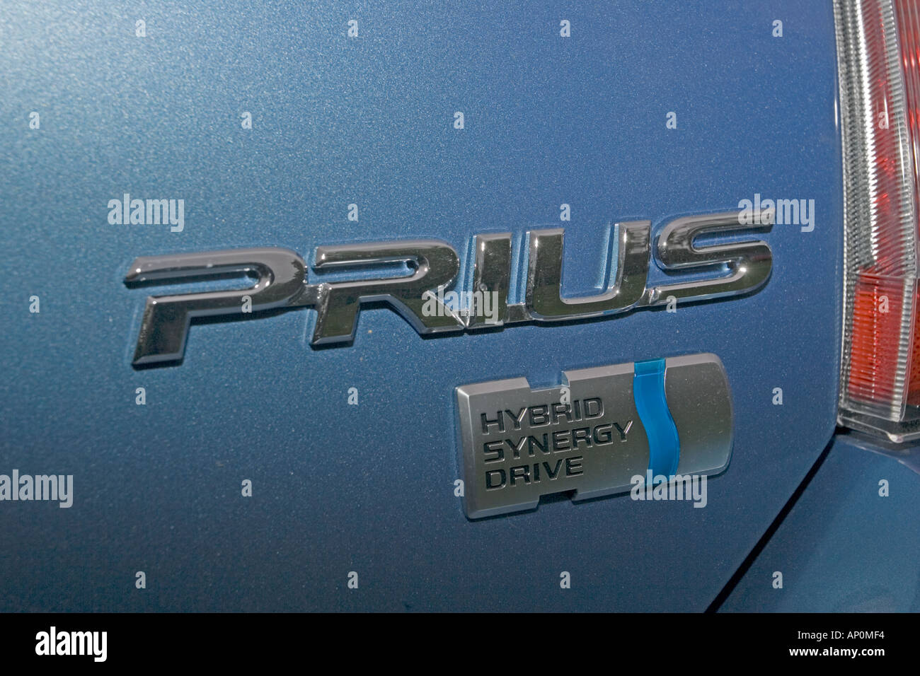 Abzeichen Sie auf der Toyota Prius ist ein revolutionäres Design dual-Fuel Benzin Elektroauto die mehr als 65 mpg erreichen können Stockfoto
