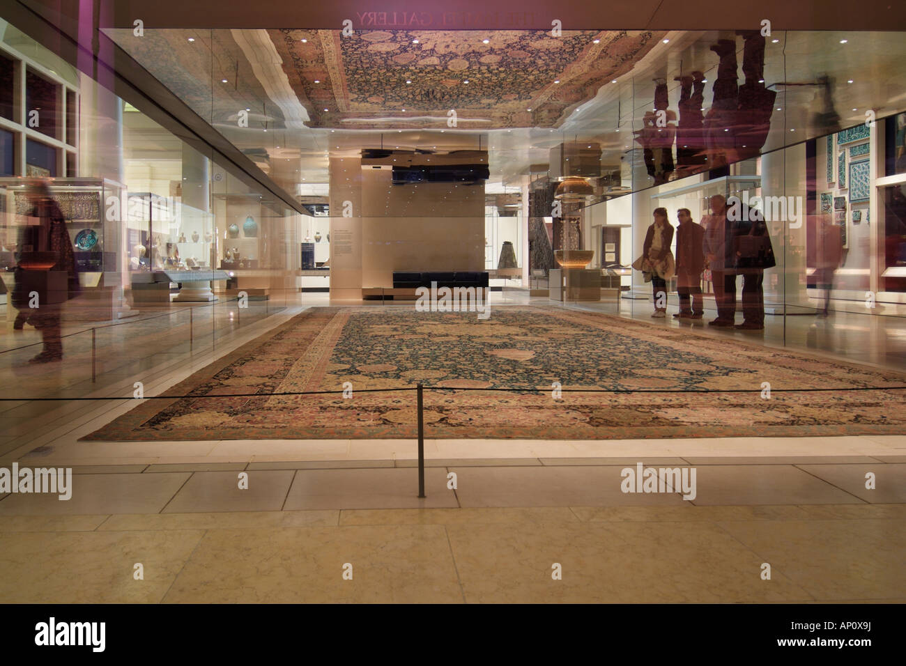 Ardabil Teppich 1540 British Museum London Iran iranische Persien persische Asien Asiatische handgefertigte magische Seidenteppich komplizierte weben fi Stockfoto