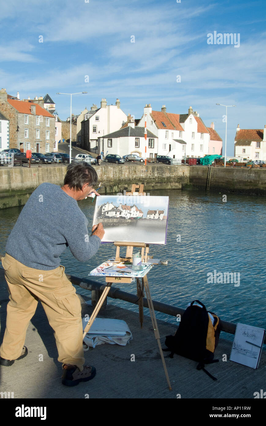 Pittenweem Hafen lokale Künstler Maler Malerei Farbe Farbe Farbe Staffelei Hotel schottischen Scot Schottland Fisch Fischerboot Nooke Stockfoto