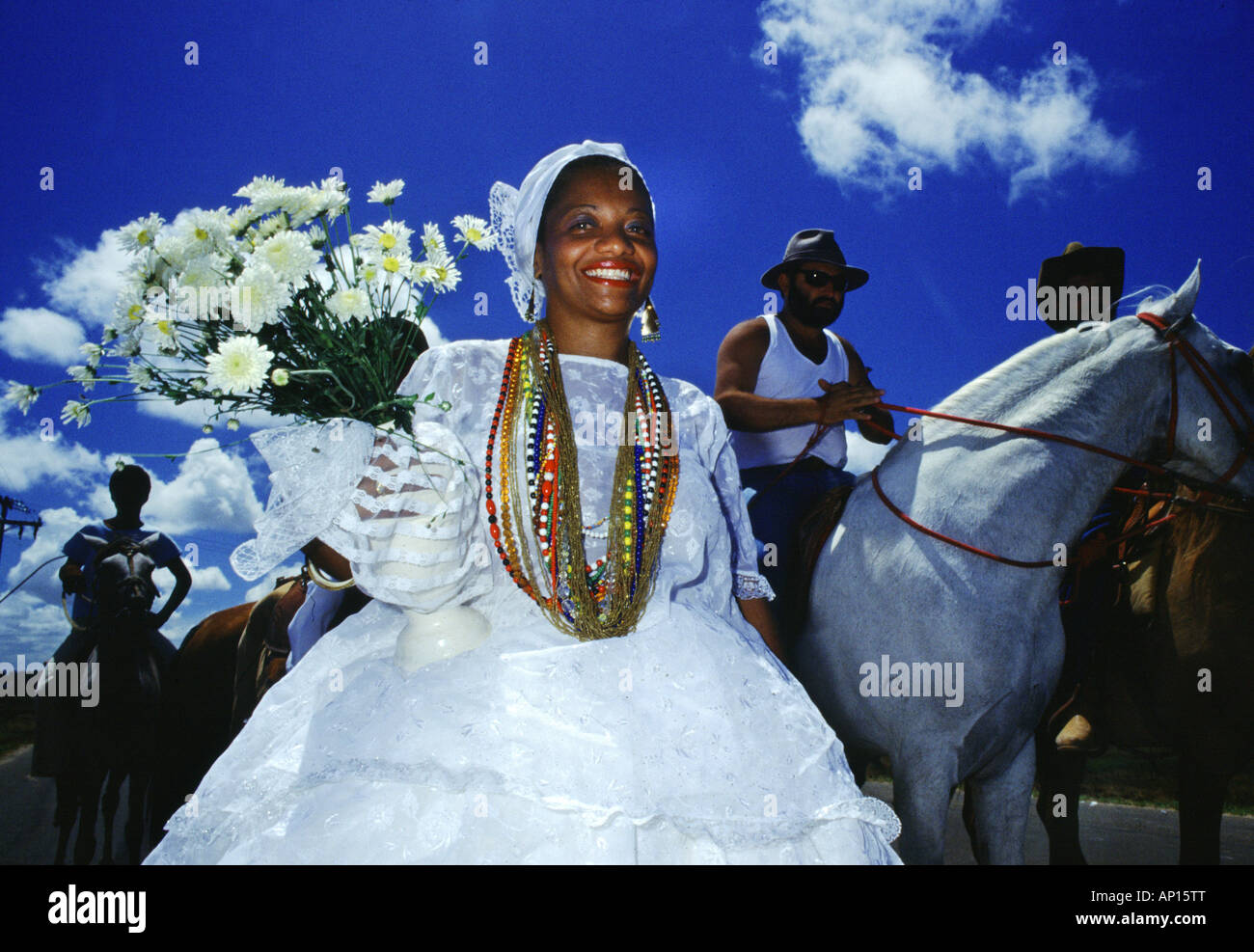 Candomblé-Priesterin an Karneval, Salvador da Bahia, Brasilien, Südamerika Stockfoto