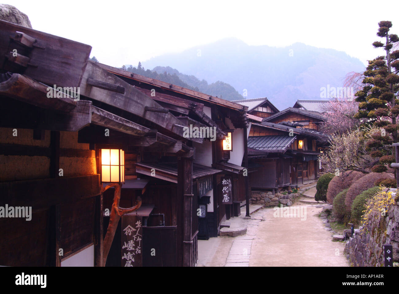 Straße in Tsumango, Kiso-Tal, Nagano-Ken, Japan Stockfoto