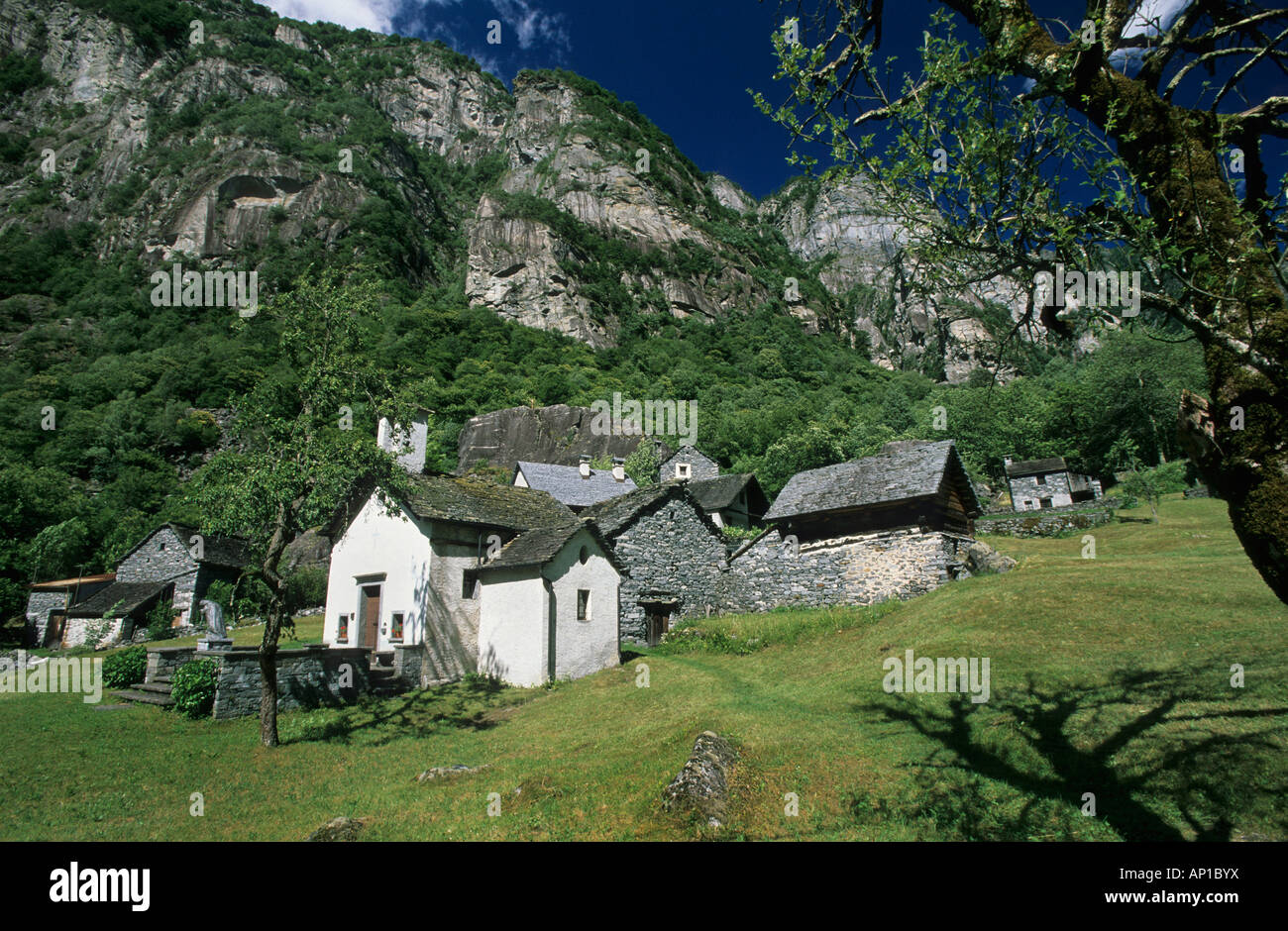 Bergdorf sabbione Fotos und Bildmaterial in hoher Auflösung Alamy