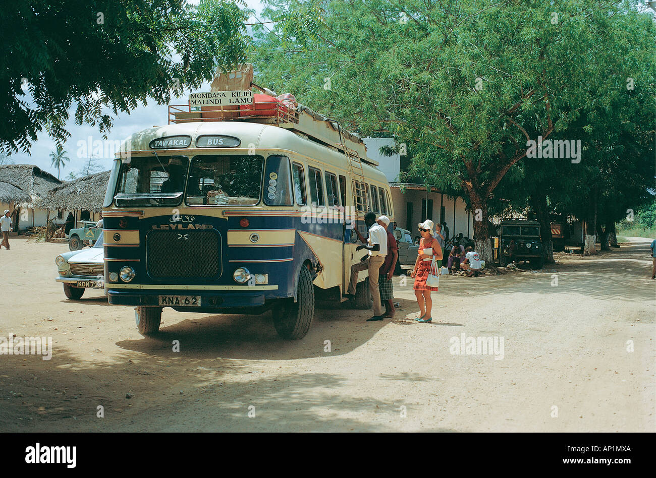 Mombasa Lamu Bus Abholer am Vipingo Kenia Küste Ostafrikas Stockfoto