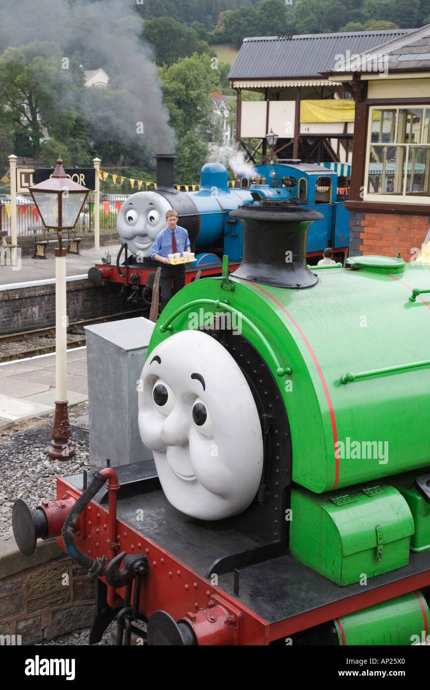 Dampf-Züge Percy und Thomas die Behälter-Maschine in Llangollen-Station für besonderes Ereignis auf Llangollen Steam Railway Stockfoto